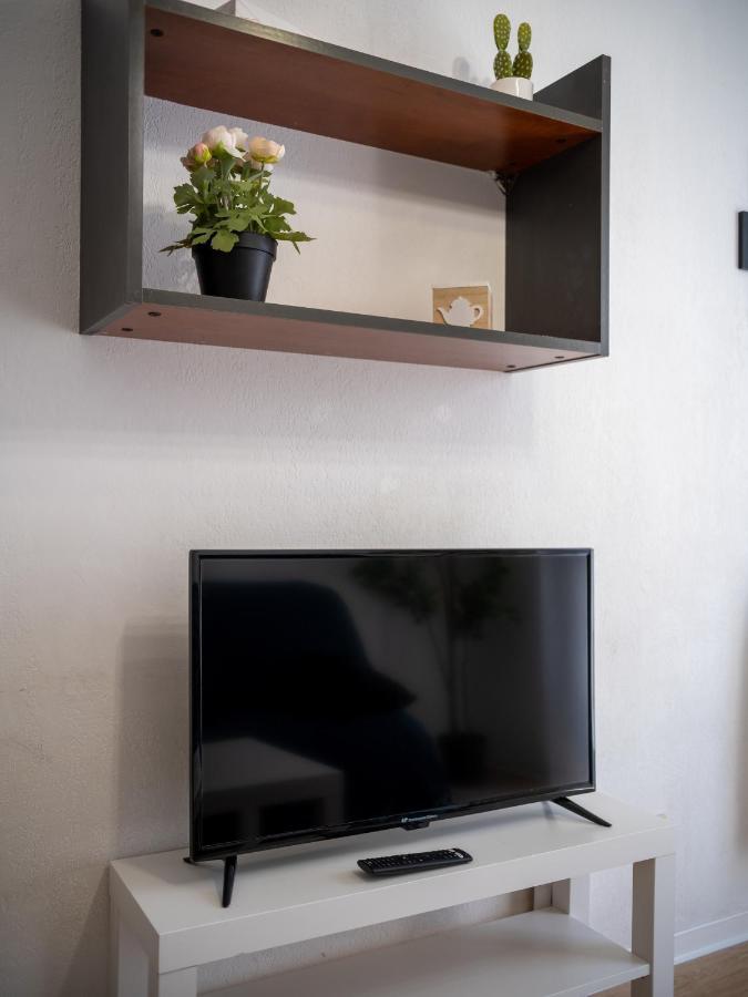 Appartement Tout Equipe A 5 Min De La Gare St Charles Marseille Luaran gambar